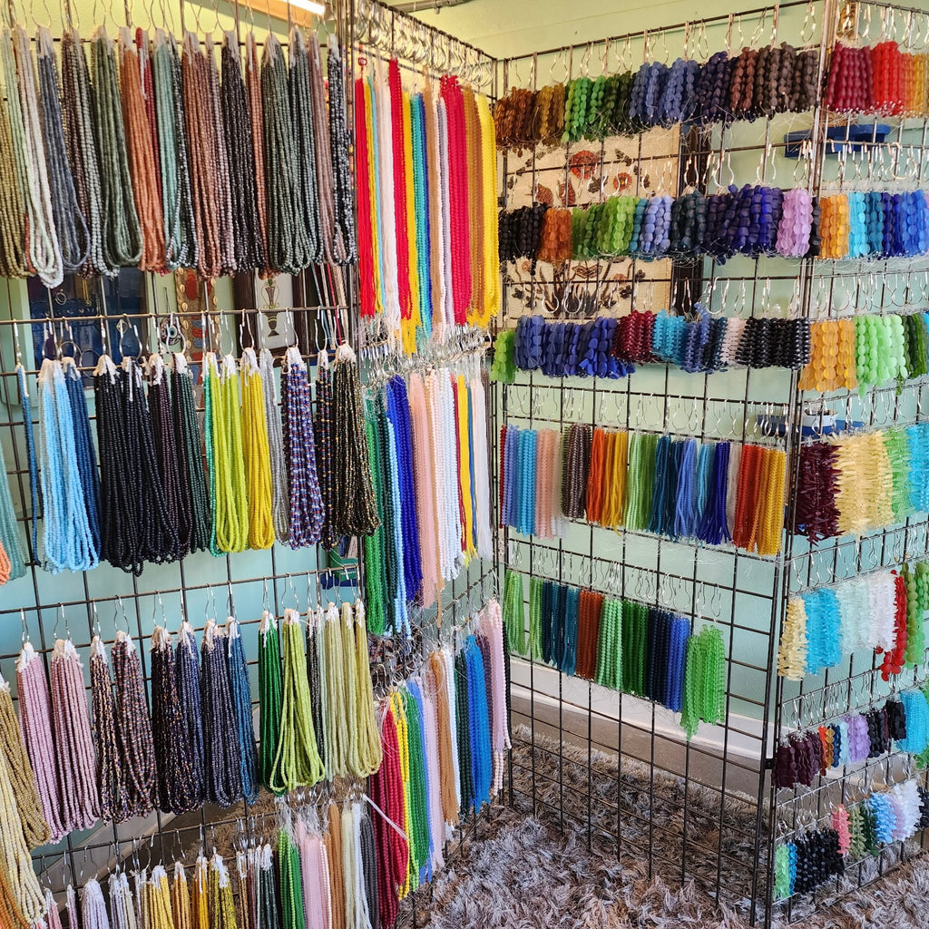 Phil's Bead Voyager Trunk Show