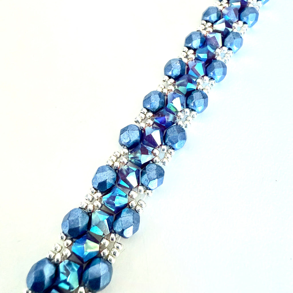 Triangle Weave Band Bracelet Class