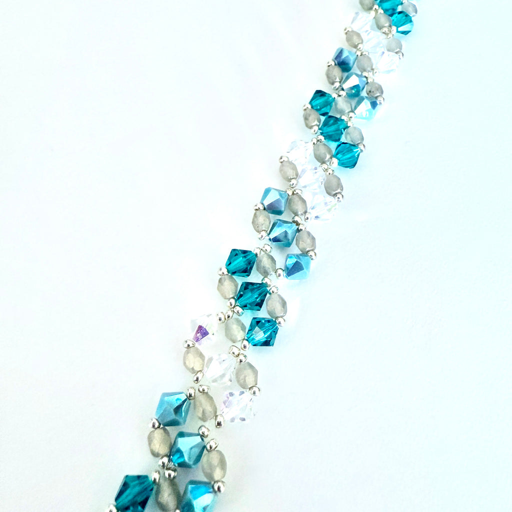 Diagonal Stripes Bracelet Class
