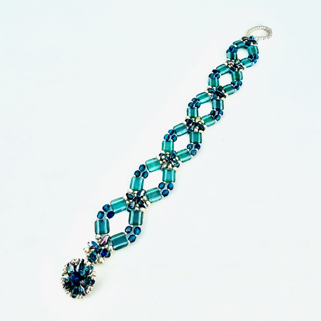 Flower Lattice Bracelet Class