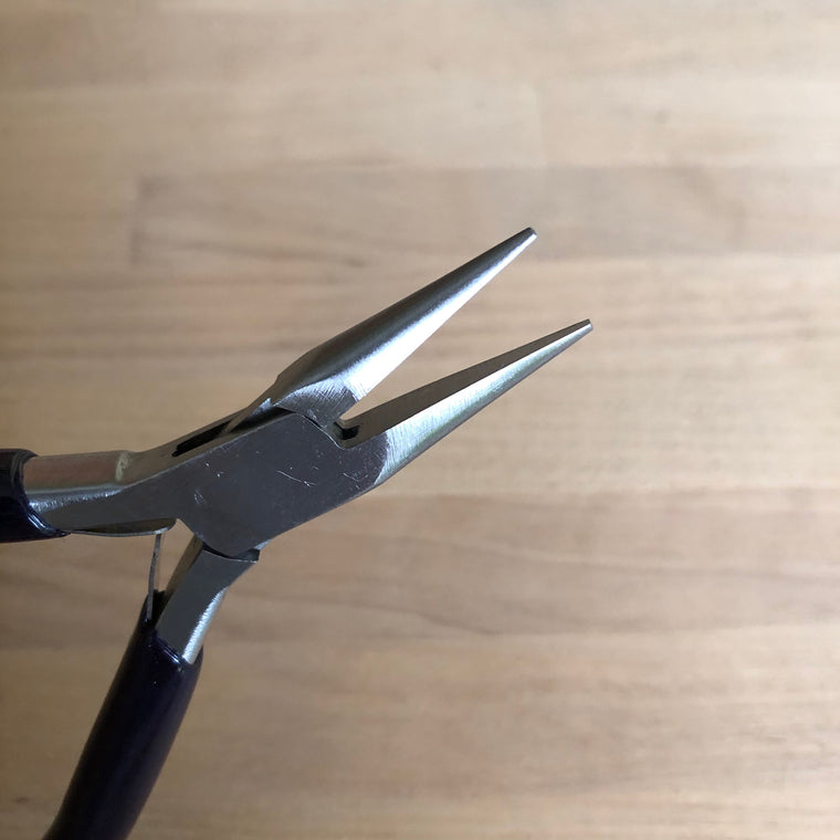 The Beadsmith Jeweller's Micro Pliers Chain Nose Flat Nose